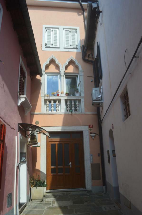 Apartment Terra, Koper Center エクステリア 写真
